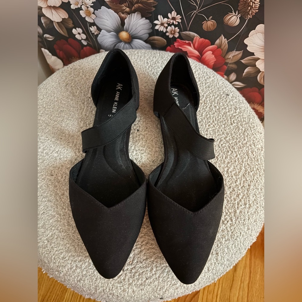 Anne Klein Oksanna Flats